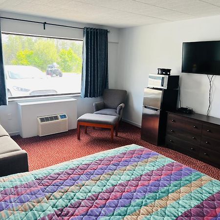 Lively Inn And Suites - Sudbury Naughton Exteriér fotografie