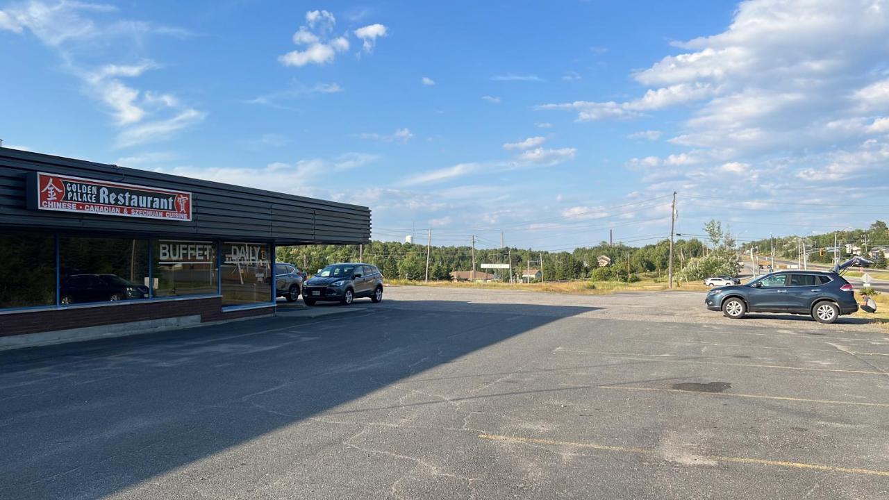 Lively Inn And Suites - Sudbury Naughton Exteriér fotografie