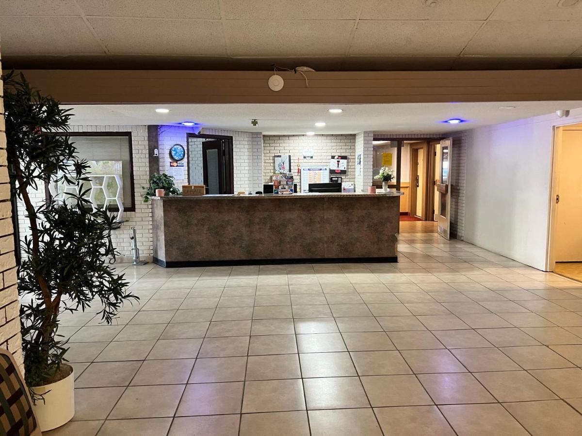 Lively Inn And Suites - Sudbury Naughton Exteriér fotografie