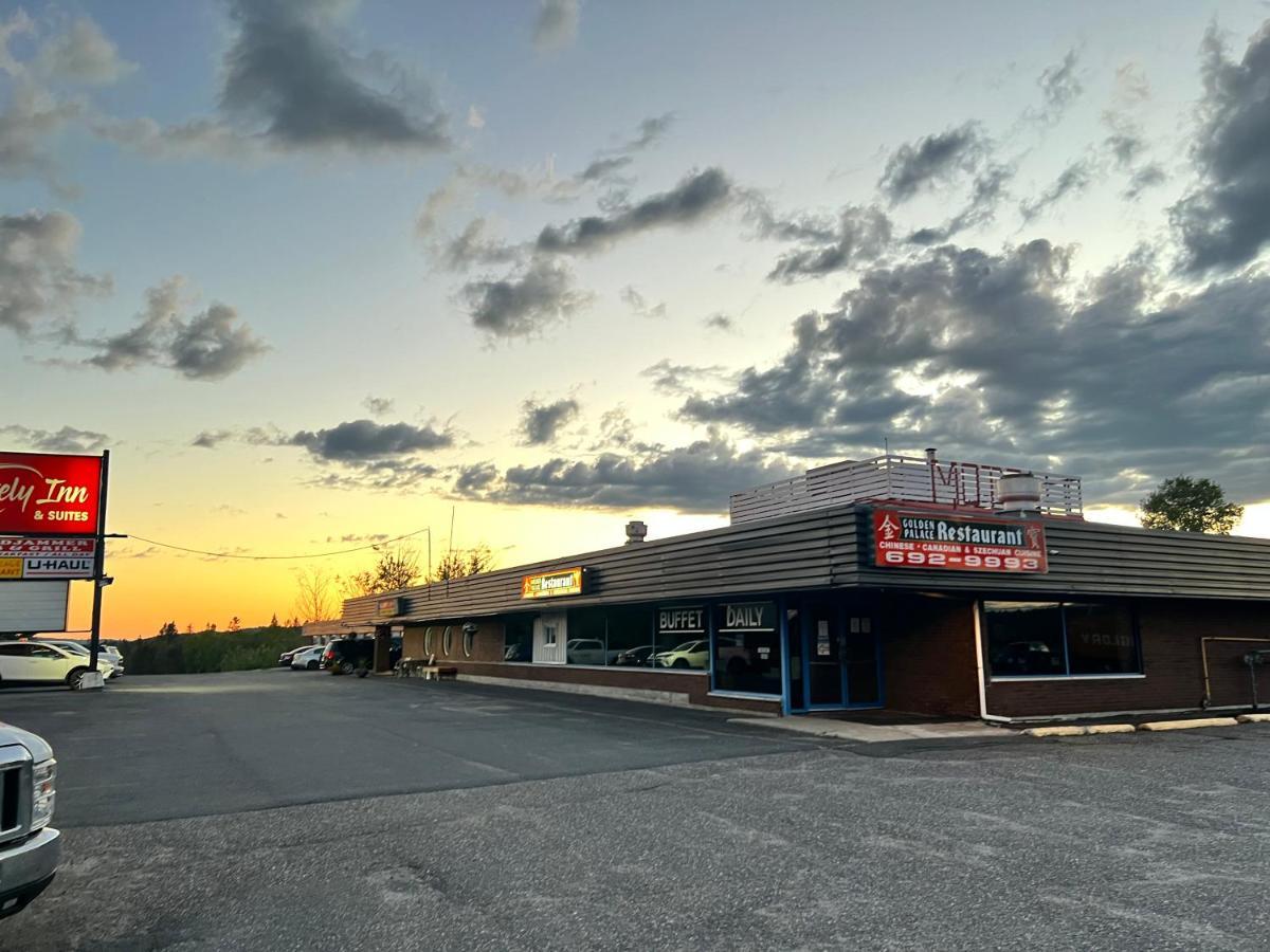 Lively Inn And Suites - Sudbury Naughton Exteriér fotografie