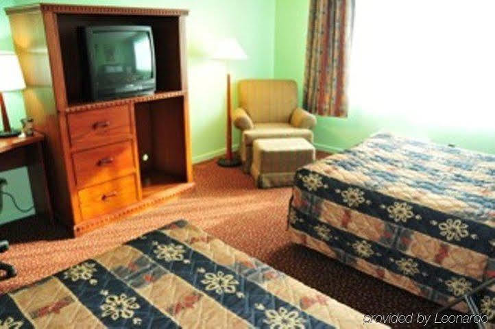 Lively Inn And Suites - Sudbury Naughton Pokoj fotografie